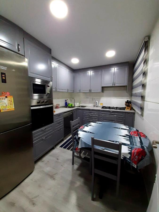 Nur Apartment Terrassa Eksteriør bilde